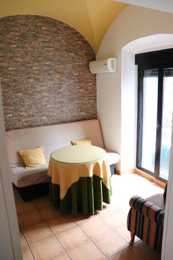 Apartamentos Las Buganvillas Caces Exteriér fotografie
